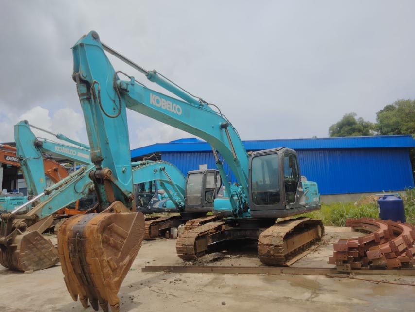 KOBELCO Excavator SK210