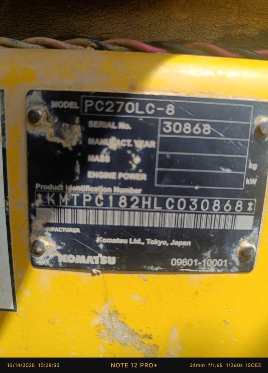 Komatsu Excavator PC270LC-8