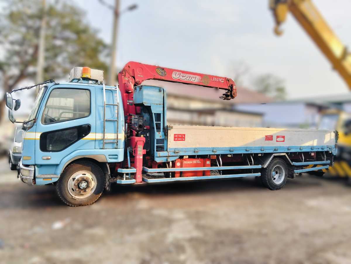  MITSUBISHI FUSO Cargo Truck Crane 6M-60