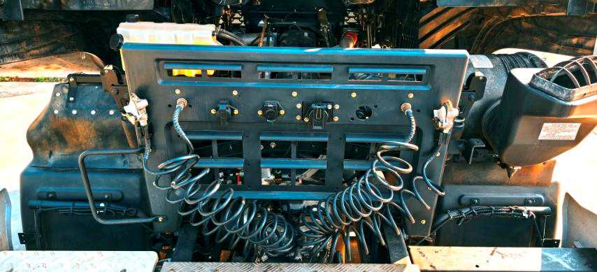 Dongfeng Prime Mover 6x4 (460 HP)