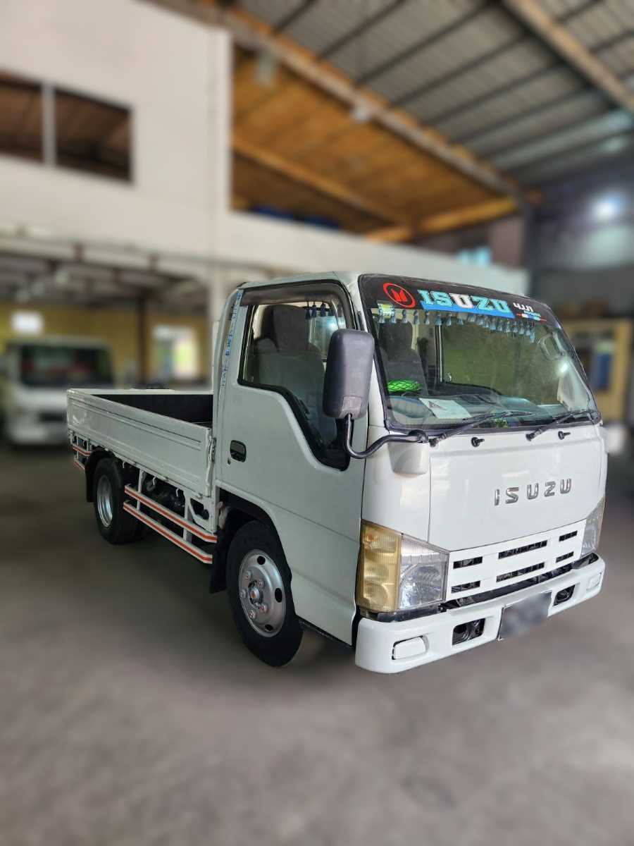 ISUZU ELF Light Truck