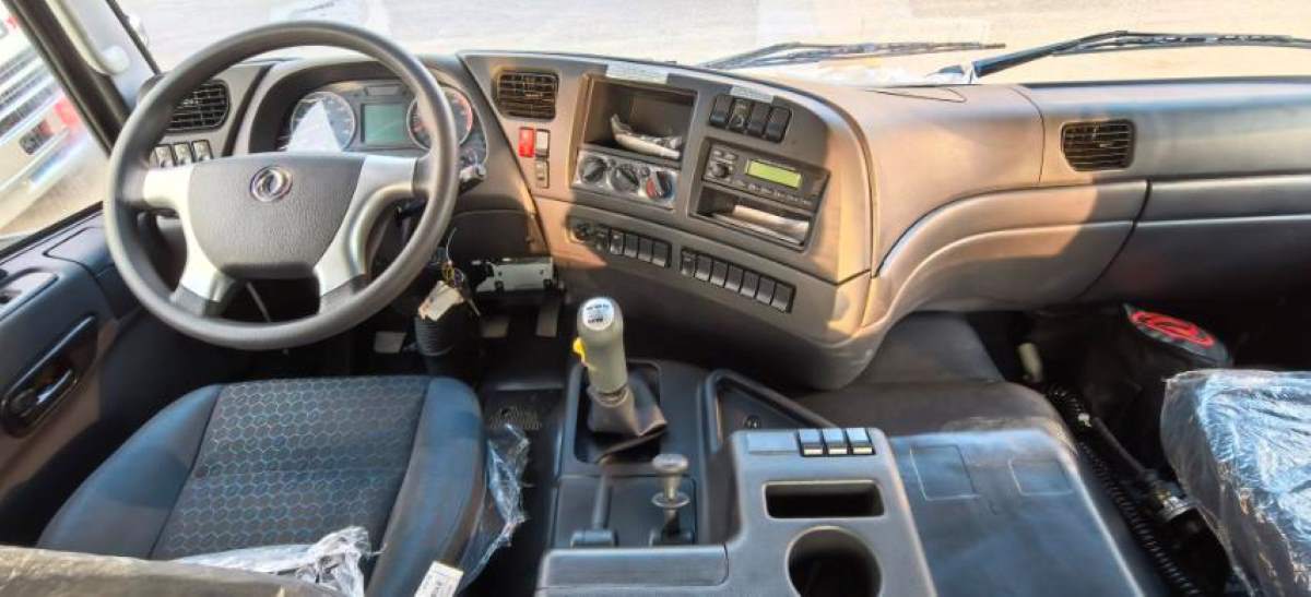 Dongfeng Prime Mover 4x2 (460HP)