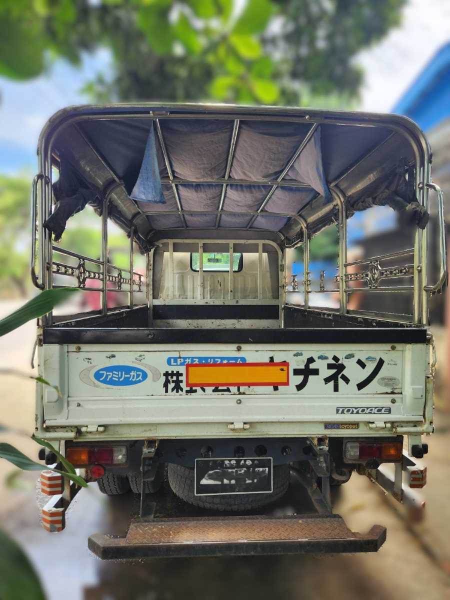 TOYOTA DYNA Light Truck KDY230
