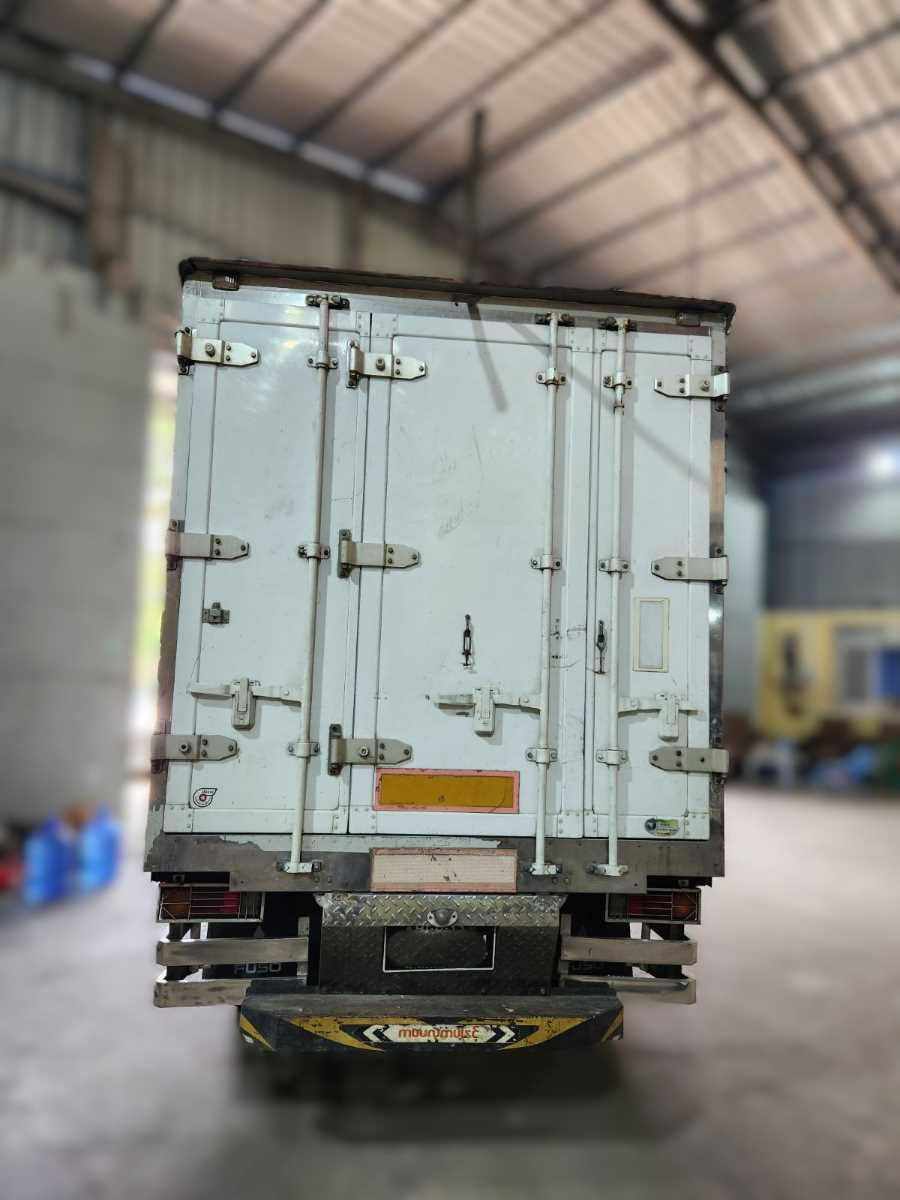 MITSUBISHI FUSO CANTER Reefer Box FE70D