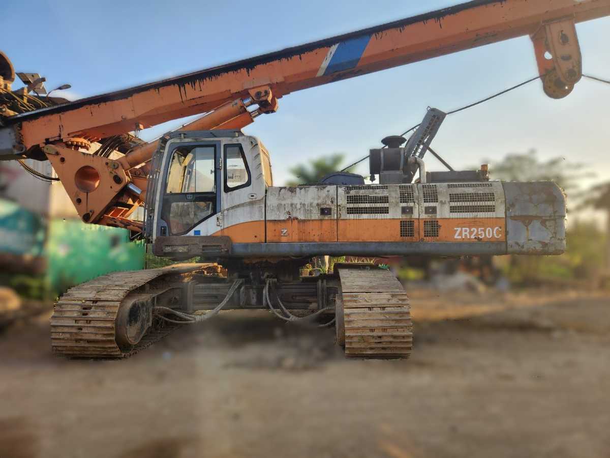 ZOOMLION Rotary Drilling Rig ZR 250 C