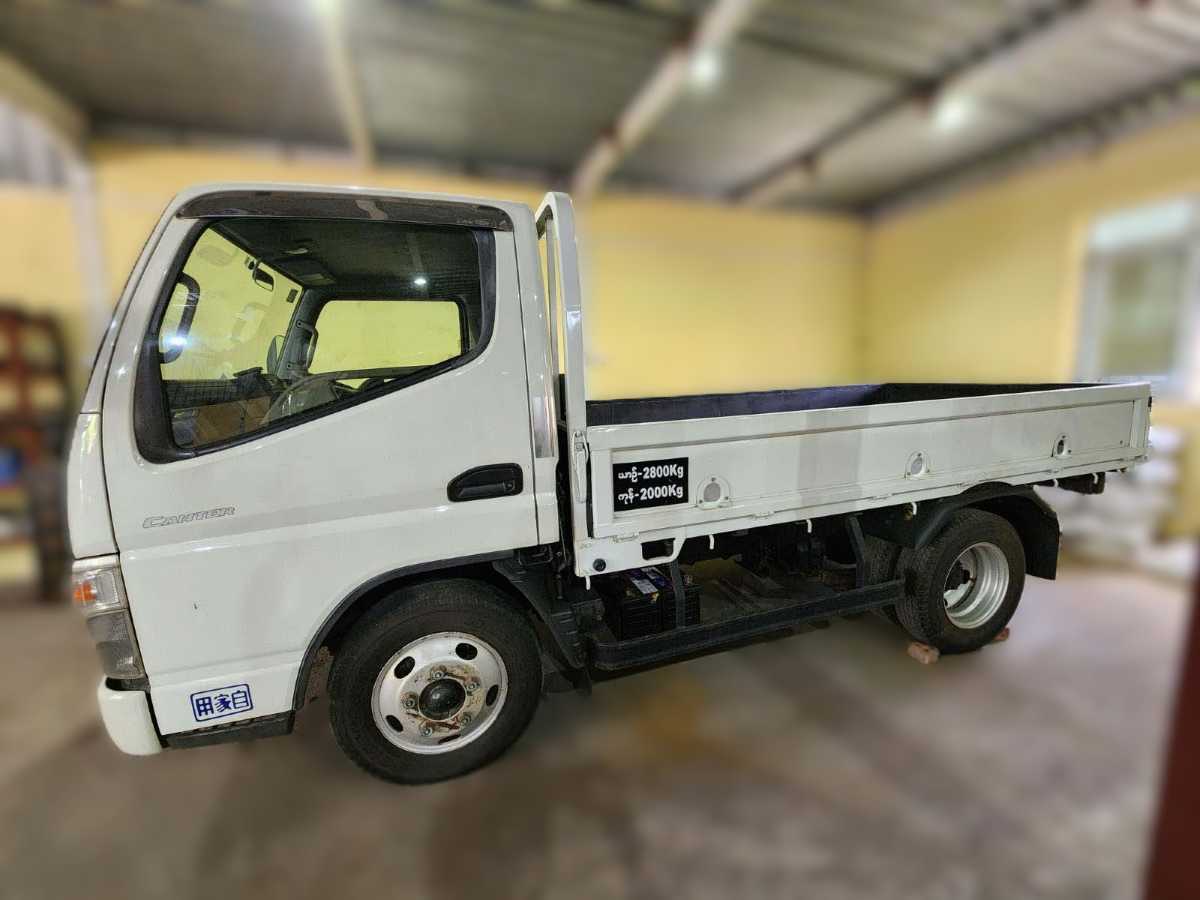 MITSUBISHI FUSO CANTER Light Truck FE70D