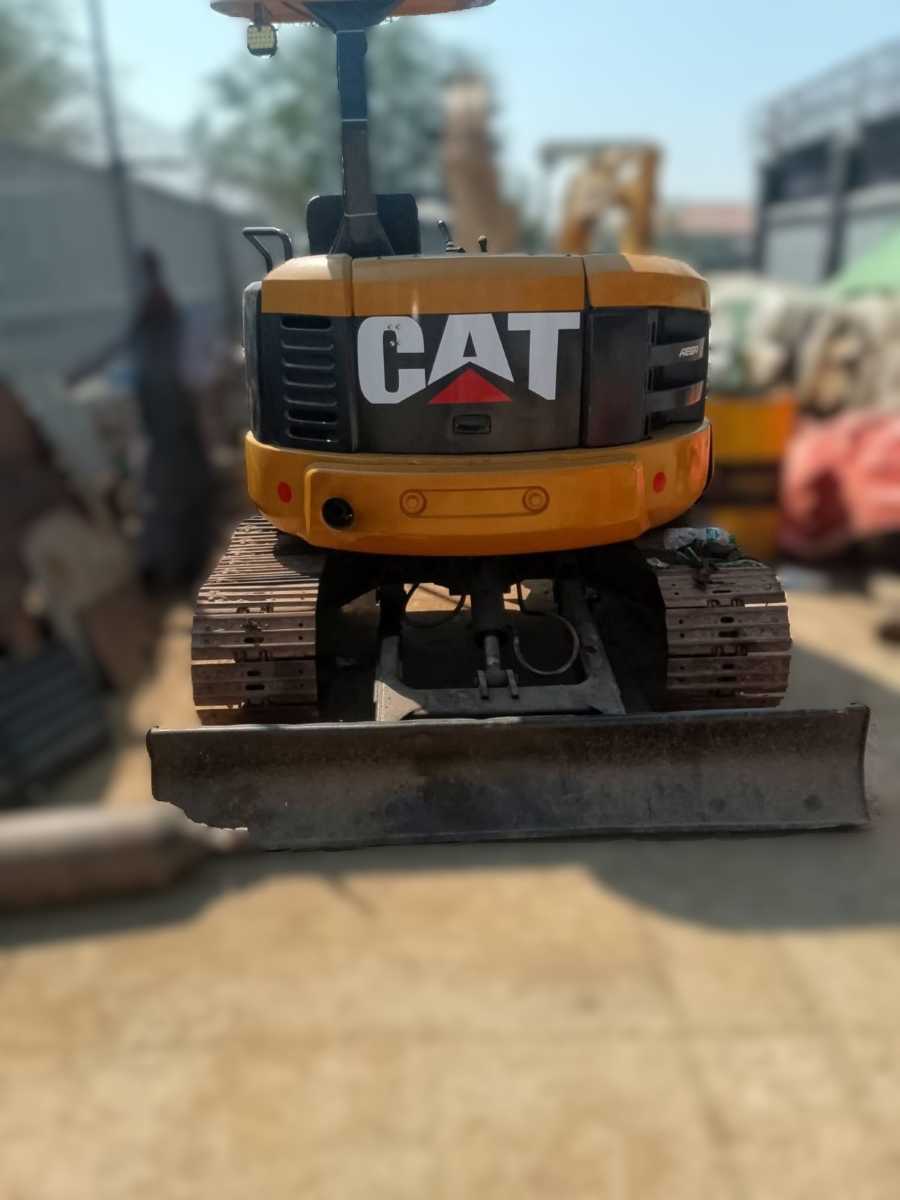CATERPILLAR Excavator 3055
