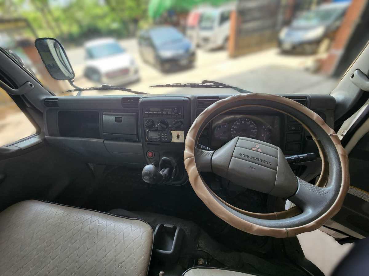 MITSUBISHI FUSO CANTER Reefer Box FE70D