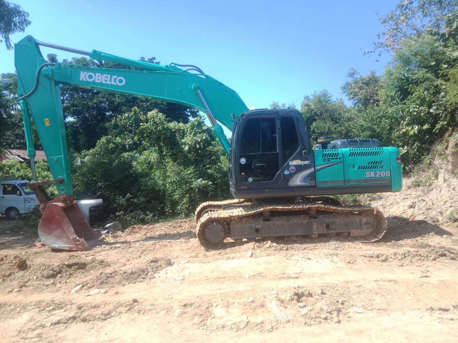 KOBELCO Excavator SK200